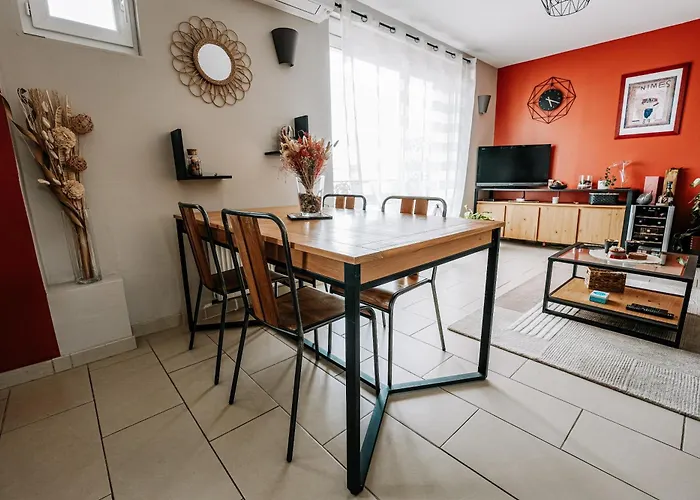 T3 Cosy Et Lumineux Avec Garage A 2 Pas Du Centre !