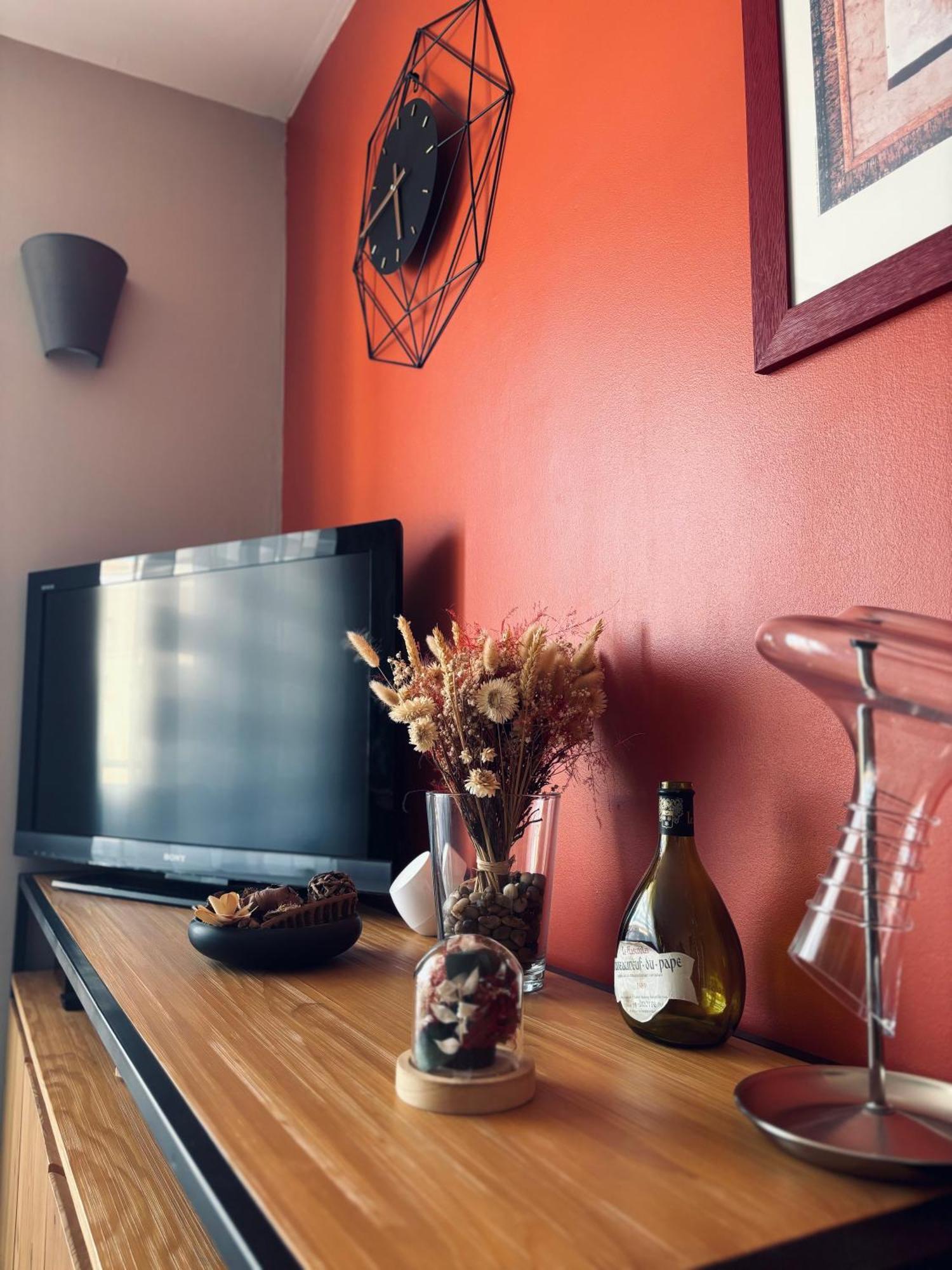 T3 Cosy Et Lumineux Avec Garage A 2 Pas Du Centre ! Apartment Nimes